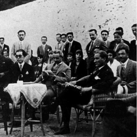 Atatürk'ün Adımlarıyla Karşıyaka